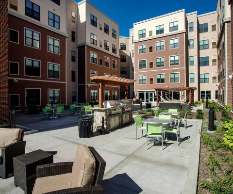 Courtyard at 23 Twenty Lincoln student apartments