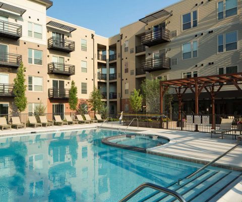 Swimming pool at Tapestry Glenview apartment residence