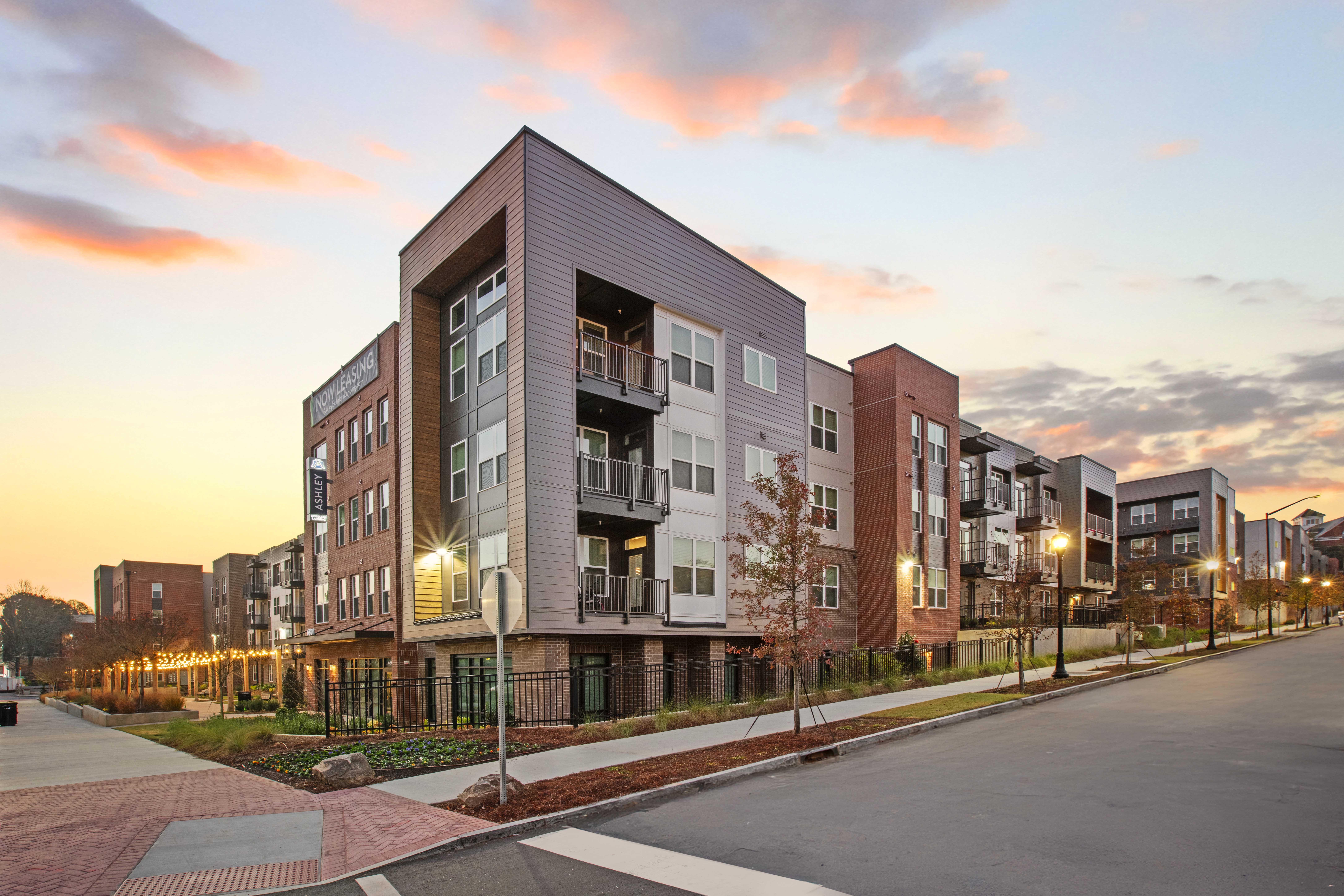 McShane Completes Mixed-Income Housing Community in Atlanta